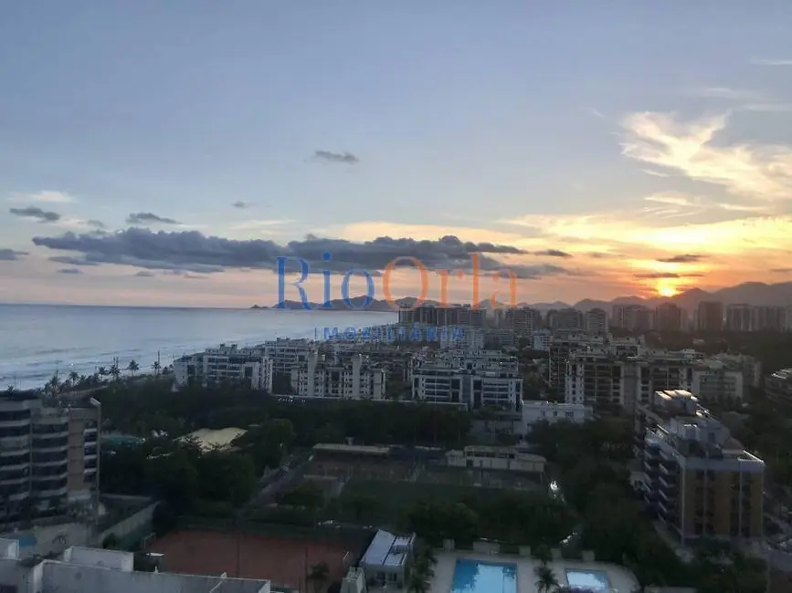 Apartamento com 4 quartos à venda, 165m2 em Barra da Tijuca, Rio De Janeiro - RJ - imagem 1 Foto 1 de Apartamento com 4 quartos à venda, 165m2 em Barra da Tijuca, Rio De Janeiro - RJ