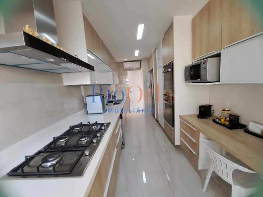 Apartamento com 3 quartos à venda, 160m2 em Barra da Tijuca, Rio De Janeiro - RJ - imagem 7 Foto 7 de Apartamento com 3 quartos à venda, 160m2 em Barra da Tijuca, Rio De Janeiro - RJ