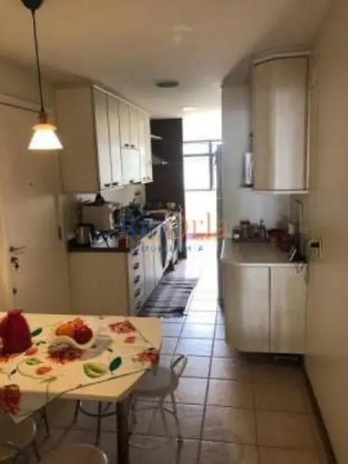 Apartamento com 3 quartos à venda, 150m2 em Barra da Tijuca, Rio De Janeiro - RJ - imagem 6 Foto 6 de Apartamento com 3 quartos à venda, 150m2 em Barra da Tijuca, Rio De Janeiro - RJ