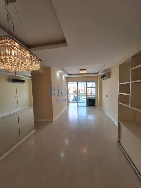 Apartamento com 4 quartos à venda, 106m2 em Barra da Tijuca, Rio De Janeiro - RJ - imagem 1 Foto 1 de Apartamento com 4 quartos à venda, 106m2 em Barra da Tijuca, Rio De Janeiro - RJ