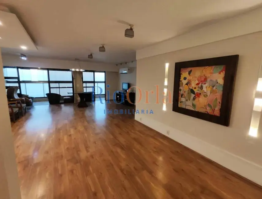 Apartamento com 4 quartos à venda, 164m2 em Barra da Tijuca, Rio De Janeiro - RJ - imagem 3 Foto 3 de Apartamento com 4 quartos à venda, 164m2 em Barra da Tijuca, Rio De Janeiro - RJ