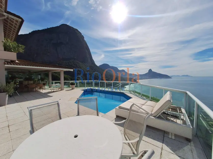 Casa de Condomínio com 5 quartos à venda, 1000m2 em Joá, Rio De Janeiro - RJ - imagem 1 Foto 1 de Casa de Condomínio com 5 quartos à venda, 1000m2 em Joá, Rio De Janeiro - RJ