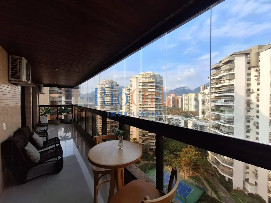 Apartamento com 3 quartos à venda, 148m2 em Barra da Tijuca, Rio De Janeiro - RJ - imagem 4 Foto 4 de Apartamento com 3 quartos à venda, 148m2 em Barra da Tijuca, Rio De Janeiro - RJ