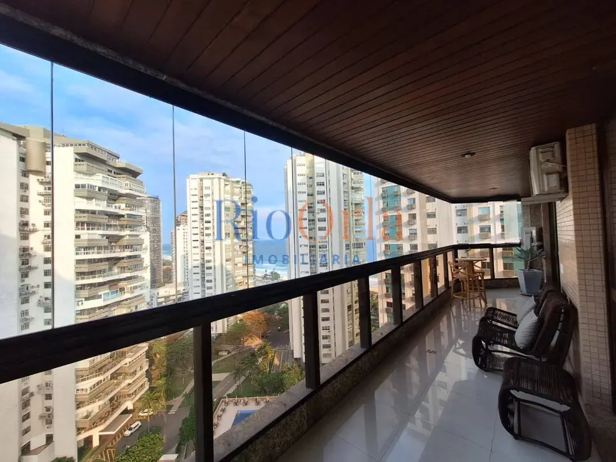 Apartamento com 3 quartos à venda, 148m2 em Barra da Tijuca, Rio De Janeiro - RJ - imagem 2 Foto 2 de Apartamento com 3 quartos à venda, 148m2 em Barra da Tijuca, Rio De Janeiro - RJ