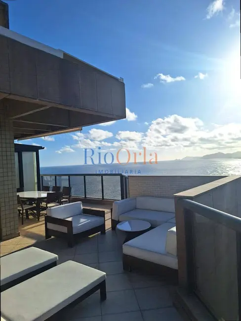 Foto 2 de Cobertura com 3 quartos à venda, 325m2 em Barra da Tijuca, Rio De Janeiro - RJ