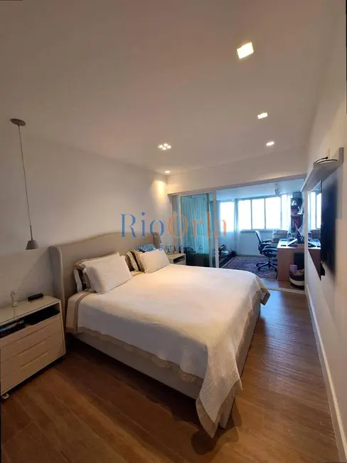 Apartamento com 4 quartos à venda, 300m2 em Barra da Tijuca, Rio De Janeiro - RJ - imagem 7 Foto 7 de Apartamento com 4 quartos à venda, 300m2 em Barra da Tijuca, Rio De Janeiro - RJ