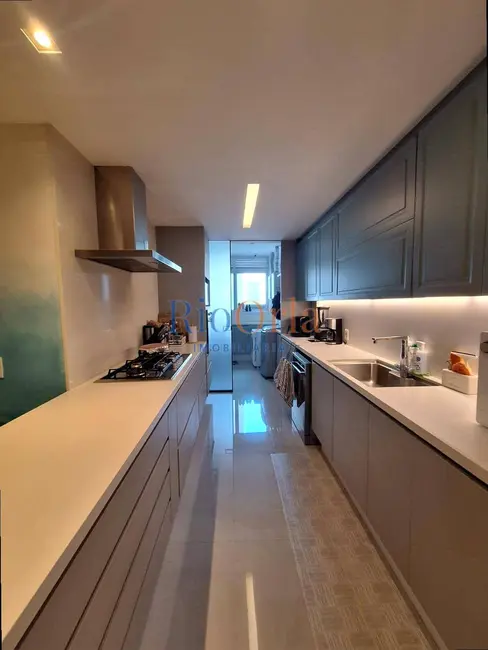Apartamento com 4 quartos à venda, 300m2 em Barra da Tijuca, Rio De Janeiro - RJ - imagem 6 Foto 6 de Apartamento com 4 quartos à venda, 300m2 em Barra da Tijuca, Rio De Janeiro - RJ