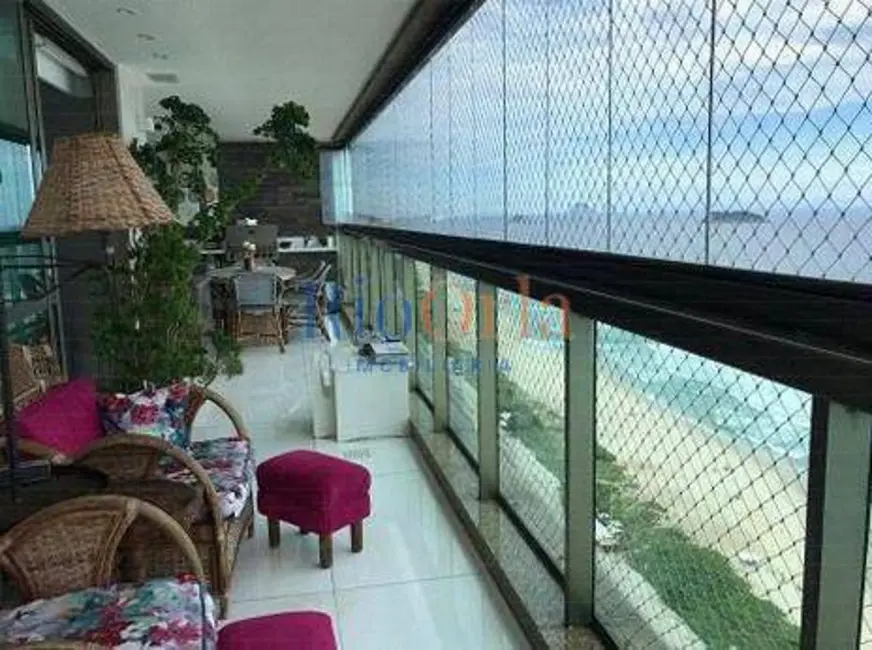 Apartamento com 4 quartos à venda, 266m2 em Barra da Tijuca, Rio De Janeiro - RJ - imagem 1 Foto 1 de Apartamento com 4 quartos à venda, 266m2 em Barra da Tijuca, Rio De Janeiro - RJ