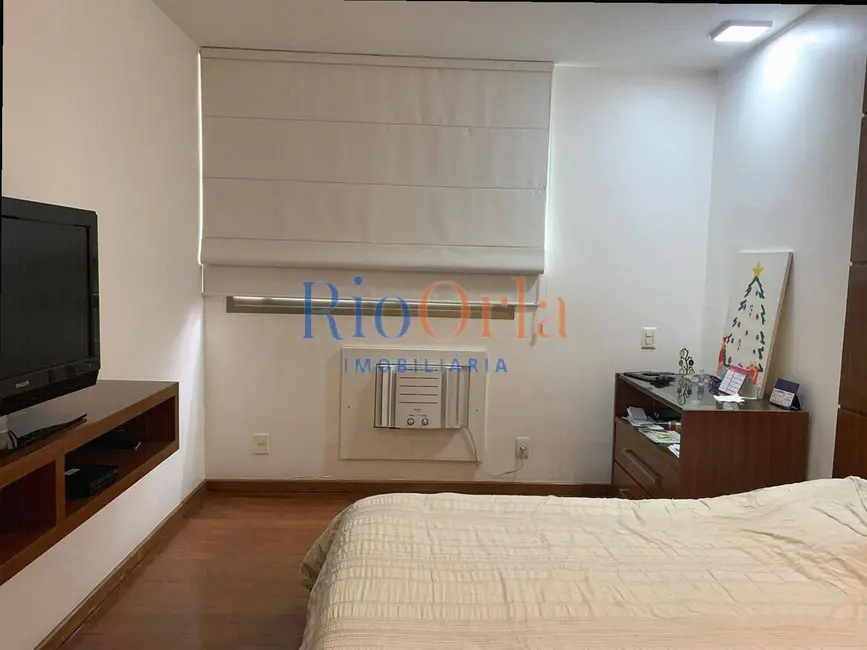 Apartamento com 4 quartos à venda, 167m2 em Barra da Tijuca, Rio De Janeiro - RJ - imagem 9 Foto 9 de Apartamento com 4 quartos à venda, 167m2 em Barra da Tijuca, Rio De Janeiro - RJ