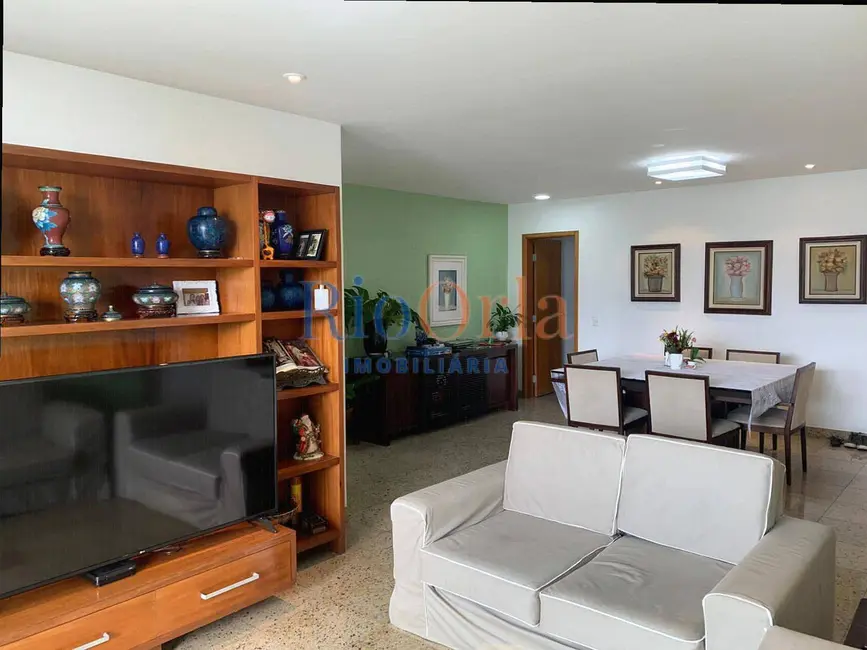 Apartamento com 4 quartos à venda, 167m2 em Barra da Tijuca, Rio De Janeiro - RJ - imagem 4 Foto 4 de Apartamento com 4 quartos à venda, 167m2 em Barra da Tijuca, Rio De Janeiro - RJ