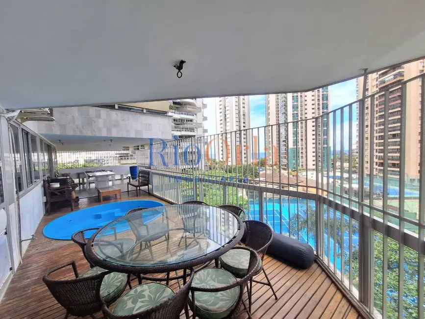 Foto 2 de Apartamento com 3 quartos à venda, 220m2 em Barra da Tijuca, Rio De Janeiro - RJ