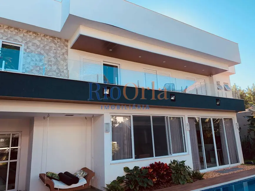 Casa de Condomínio com 4 quartos à venda, 675m2 em Barra da Tijuca, Rio De Janeiro - RJ - imagem 3 Foto 3 de Casa de Condomínio com 4 quartos à venda, 675m2 em Barra da Tijuca, Rio De Janeiro - RJ