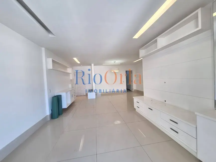 Foto 6 de Apartamento com 4 quartos à venda, 160m2 em Barra da Tijuca, Rio De Janeiro - RJ