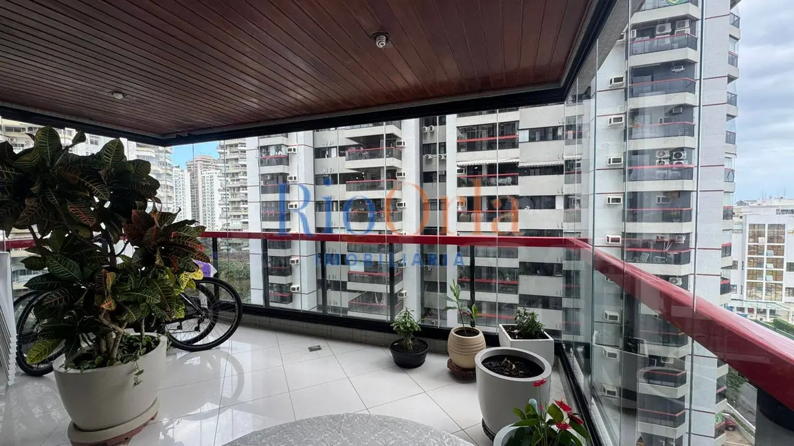 Foto 2 de Apartamento com 2 quartos à venda, 100m2 em Barra da Tijuca, Rio De Janeiro - RJ