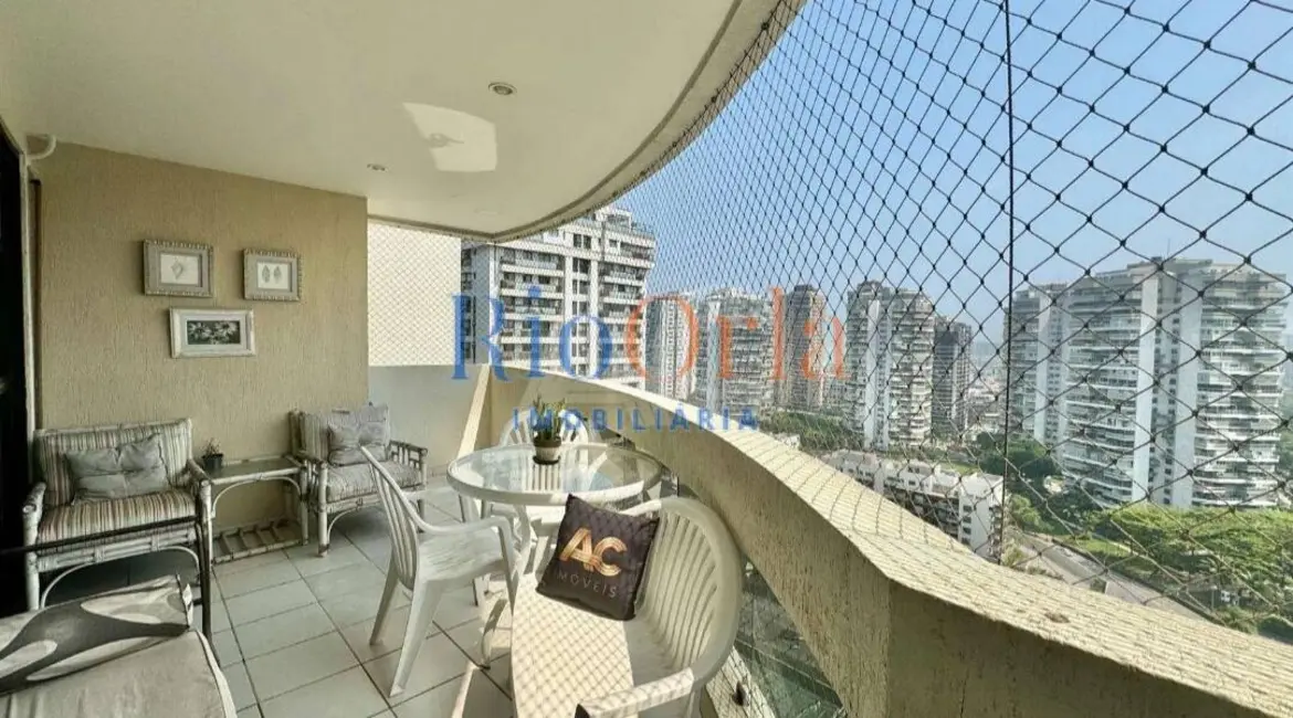 Foto 2 de Apartamento com 2 quartos à venda, 90m2 em Barra da Tijuca, Rio De Janeiro - RJ