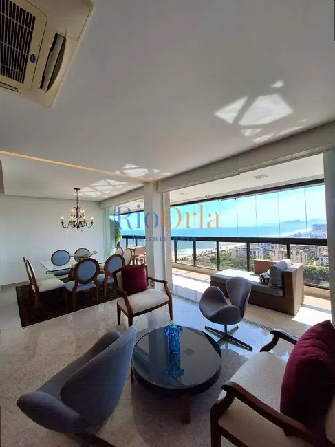 Apartamento com 4 quartos à venda, 177m2 em Barra da Tijuca, Rio De Janeiro - RJ - imagem 1 Foto 1 de Apartamento com 4 quartos à venda, 177m2 em Barra da Tijuca, Rio De Janeiro - RJ