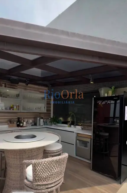 Cobertura com 4 quartos à venda e para alugar, 220m2 em Barra da Tijuca, Rio De Janeiro - RJ - imagem 3 Foto 3 de Cobertura com 4 quartos à venda e para alugar, 220m2 em Barra da Tijuca, Rio De Janeiro - RJ