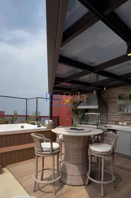 Cobertura com 4 quartos à venda e para alugar, 220m2 em Barra da Tijuca, Rio De Janeiro - RJ - imagem 1 Foto 1 de Cobertura com 4 quartos à venda e para alugar, 220m2 em Barra da Tijuca, Rio De Janeiro - RJ