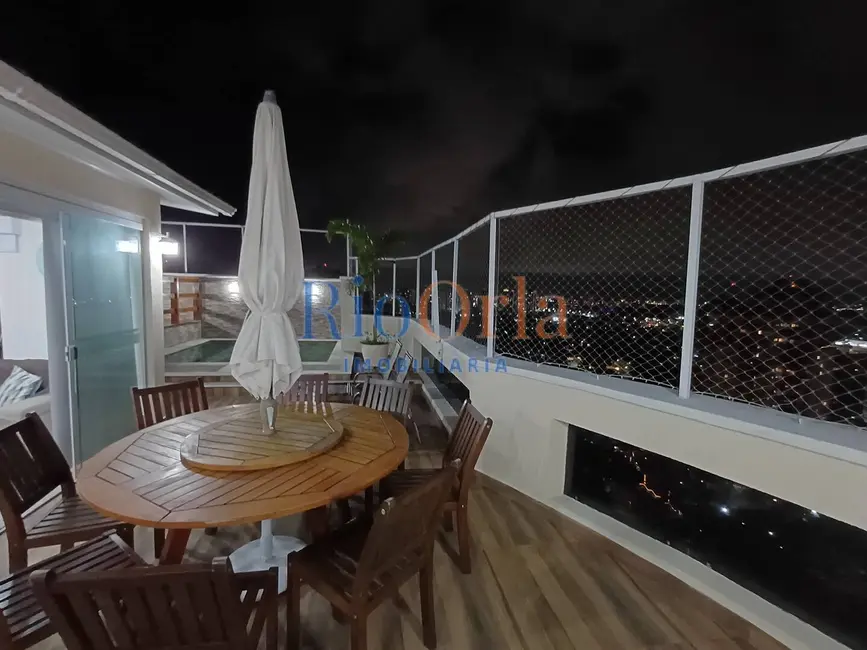 Cobertura com 4 quartos à venda, 198m2 em Barra da Tijuca, Rio De Janeiro - RJ - imagem 5 Foto 5 de Cobertura com 4 quartos à venda, 198m2 em Barra da Tijuca, Rio De Janeiro - RJ