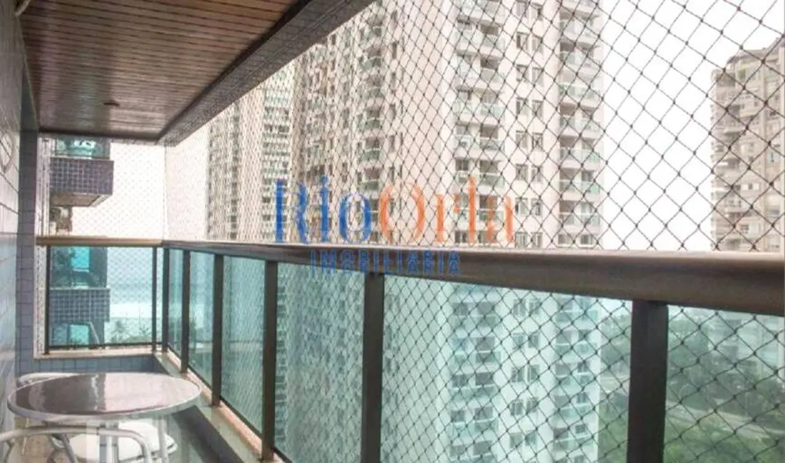 Foto 1 de Apartamento com 4 quartos à venda, 150m2 em Barra da Tijuca, Rio De Janeiro - RJ