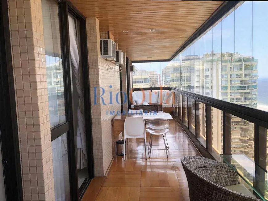 Foto 3 de Apartamento com 4 quartos à venda, 206m2 em Barra da Tijuca, Rio De Janeiro - RJ