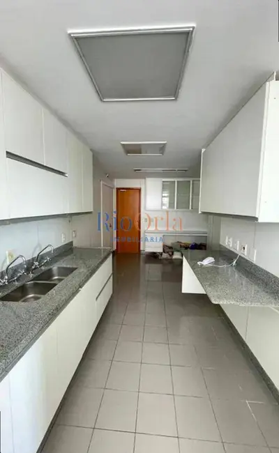 Apartamento com 4 quartos à venda, 267m2 em Barra da Tijuca, Rio De Janeiro - RJ - imagem 8 Foto 8 de Apartamento com 4 quartos à venda, 267m2 em Barra da Tijuca, Rio De Janeiro - RJ