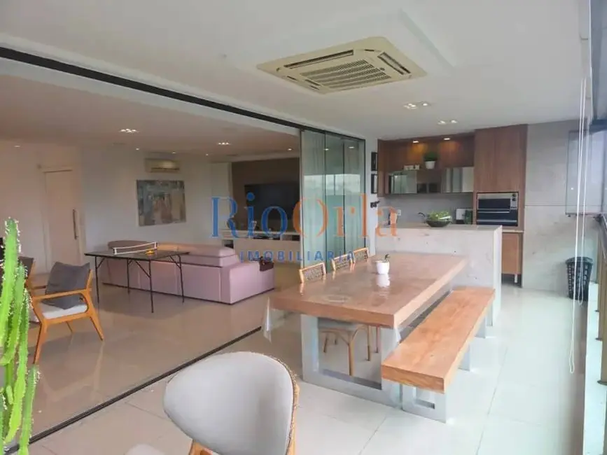 Apartamento com 4 quartos à venda, 256m2 em Barra da Tijuca, Rio De Janeiro - RJ - imagem 5 Foto 5 de Apartamento com 4 quartos à venda, 256m2 em Barra da Tijuca, Rio De Janeiro - RJ