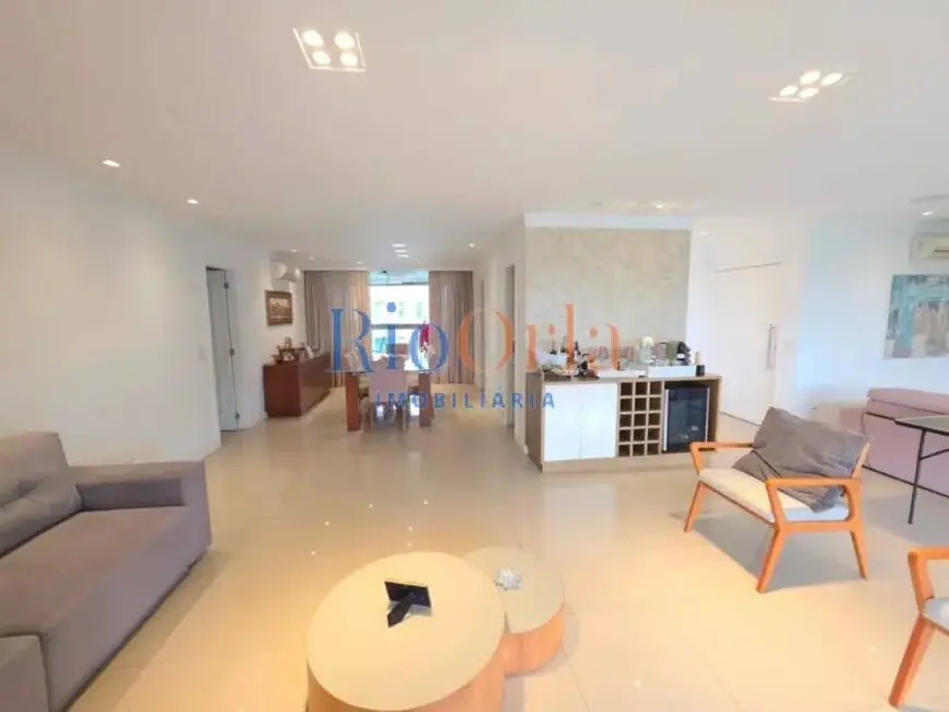 Apartamento com 4 quartos à venda, 256m2 em Barra da Tijuca, Rio De Janeiro - RJ - imagem 6 Foto 6 de Apartamento com 4 quartos à venda, 256m2 em Barra da Tijuca, Rio De Janeiro - RJ