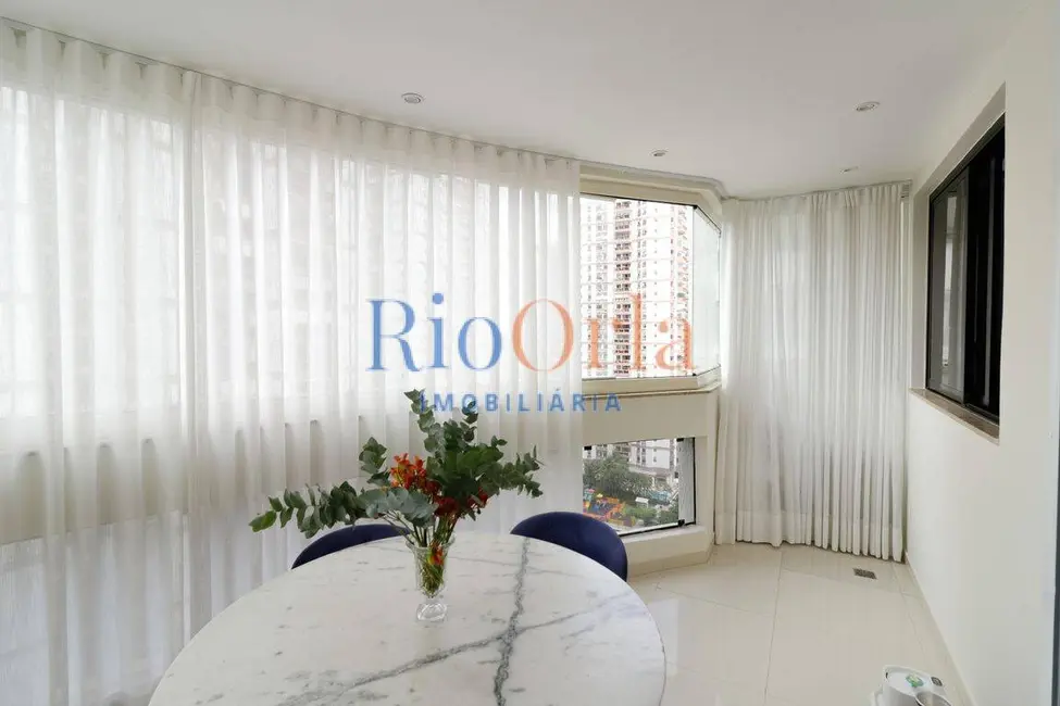 Apartamento com 2 quartos à venda, 96m2 em Barra da Tijuca, Rio De Janeiro - RJ - imagem 2 Foto 2 de Apartamento com 2 quartos à venda, 96m2 em Barra da Tijuca, Rio De Janeiro - RJ