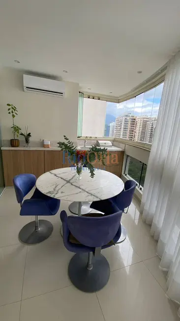 Apartamento com 2 quartos à venda, 96m2 em Barra da Tijuca, Rio De Janeiro - RJ - imagem 3 Foto 3 de Apartamento com 2 quartos à venda, 96m2 em Barra da Tijuca, Rio De Janeiro - RJ