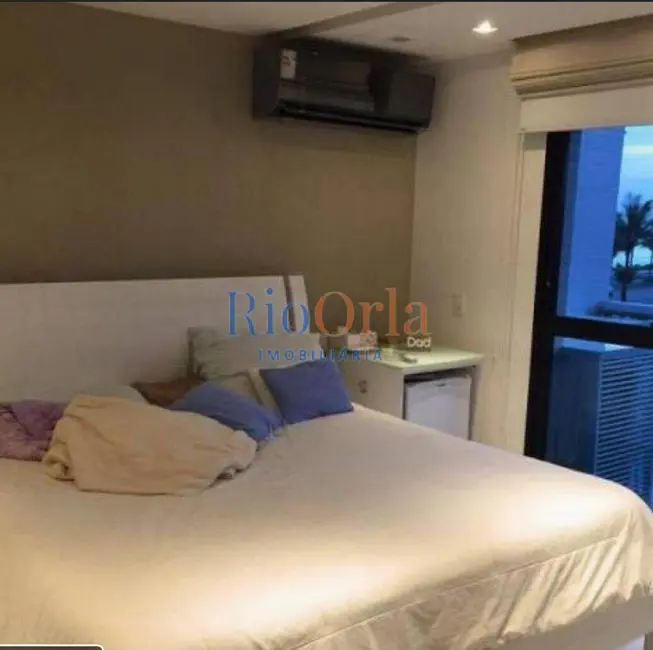 Foto 3 de Apartamento com 3 quartos à venda, 215m2 em Barra da Tijuca, Rio De Janeiro - RJ