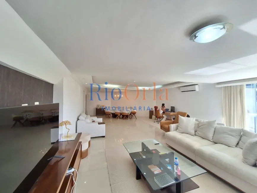 Foto 2 de Apartamento com 3 quartos à venda, 200m2 em Barra da Tijuca, Rio De Janeiro - RJ