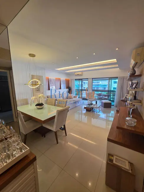 Foto 5 de Apartamento com 4 quartos para alugar, 137m2 em Barra da Tijuca, Rio De Janeiro - RJ