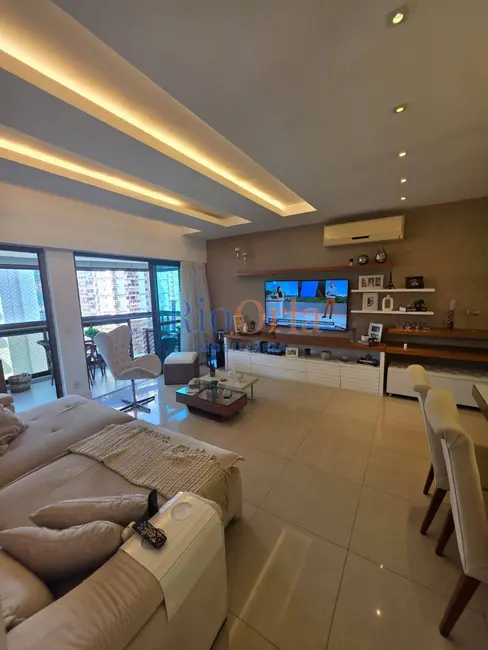 Foto 4 de Apartamento com 4 quartos para alugar, 137m2 em Barra da Tijuca, Rio De Janeiro - RJ
