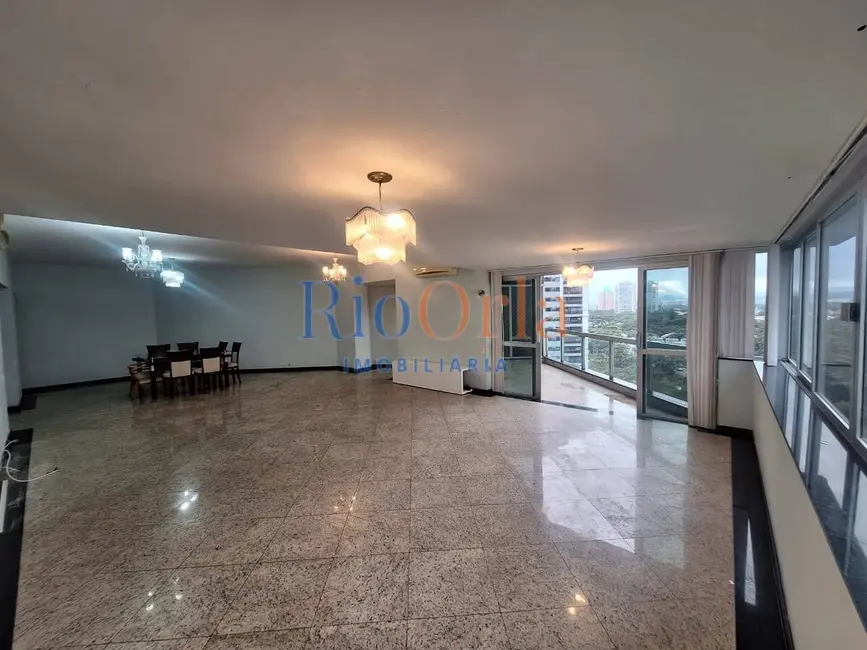 Apartamento com 3 quartos à venda, 200m2 em Barra da Tijuca, Rio De Janeiro - RJ - imagem 3 Foto 3 de Apartamento com 3 quartos à venda, 200m2 em Barra da Tijuca, Rio De Janeiro - RJ