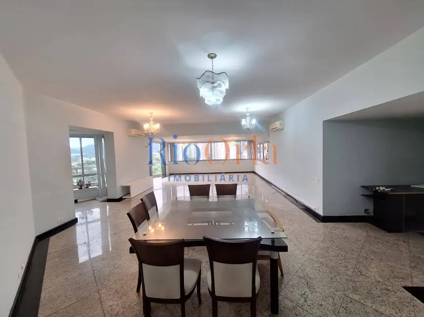 Apartamento com 3 quartos à venda, 200m2 em Barra da Tijuca, Rio De Janeiro - RJ - imagem 9 Foto 9 de Apartamento com 3 quartos à venda, 200m2 em Barra da Tijuca, Rio De Janeiro - RJ
