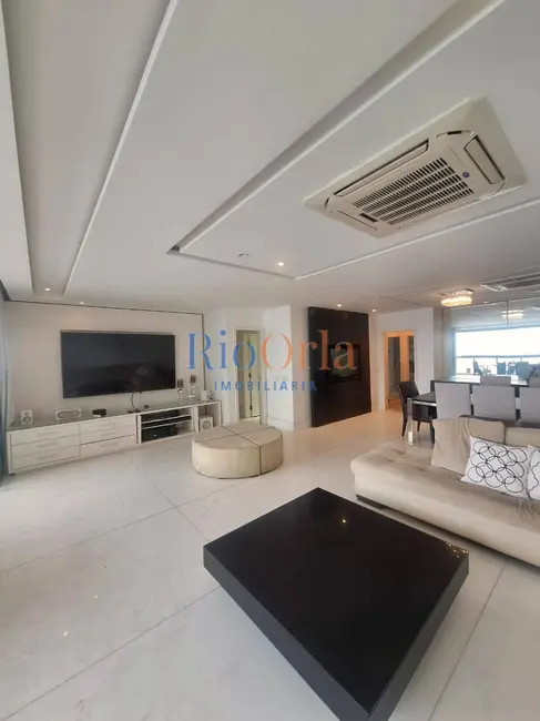 Apartamento com 4 quartos à venda, 220m2 em Barra da Tijuca, Rio De Janeiro - RJ - imagem 6 Foto 6 de Apartamento com 4 quartos à venda, 220m2 em Barra da Tijuca, Rio De Janeiro - RJ