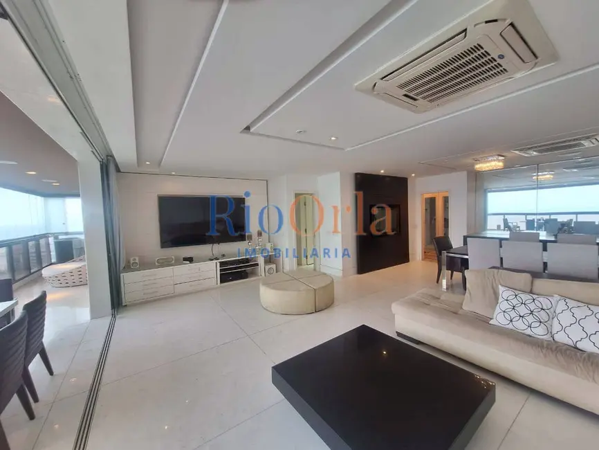 Apartamento com 4 quartos à venda, 220m2 em Barra da Tijuca, Rio De Janeiro - RJ - imagem 4 Foto 4 de Apartamento com 4 quartos à venda, 220m2 em Barra da Tijuca, Rio De Janeiro - RJ