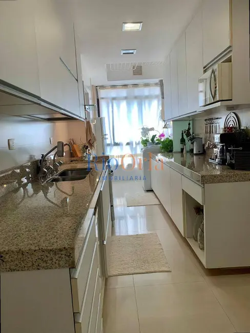 Apartamento com 3 quartos à venda, 156m2 em Barra da Tijuca, Rio De Janeiro - RJ - imagem 4 Foto 4 de Apartamento com 3 quartos à venda, 156m2 em Barra da Tijuca, Rio De Janeiro - RJ
