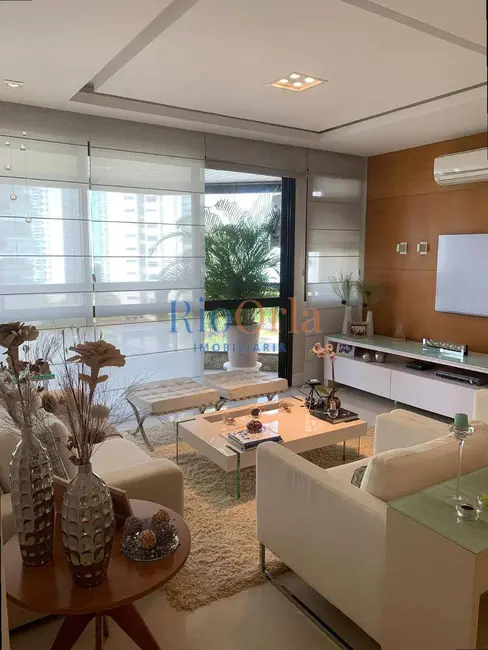 Apartamento com 3 quartos à venda, 156m2 em Barra da Tijuca, Rio De Janeiro - RJ - imagem 2 Foto 2 de Apartamento com 3 quartos à venda, 156m2 em Barra da Tijuca, Rio De Janeiro - RJ
