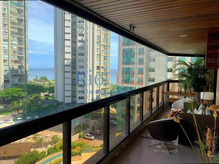 Apartamento com 3 quartos à venda, 156m2 em Barra da Tijuca, Rio De Janeiro - RJ - imagem 1 Foto 1 de Apartamento com 3 quartos à venda, 156m2 em Barra da Tijuca, Rio De Janeiro - RJ
