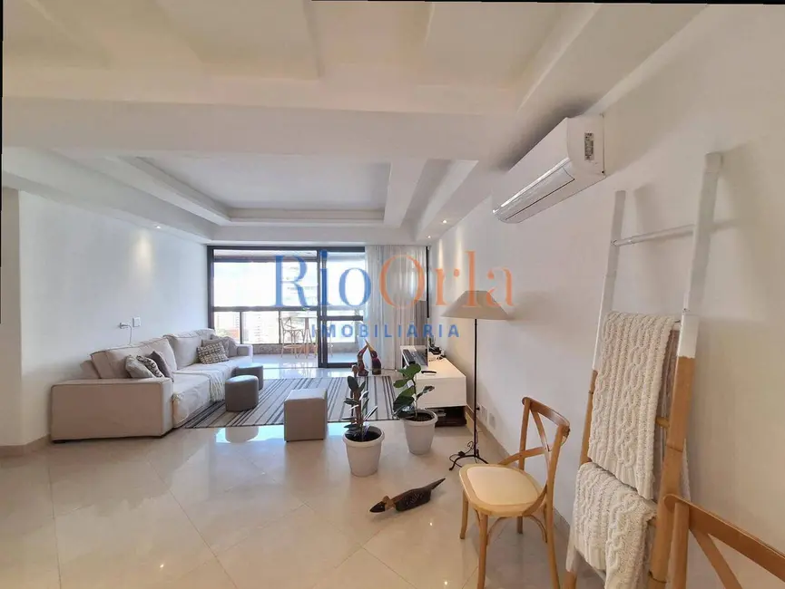 Apartamento com 3 quartos à venda, 148m2 em Barra da Tijuca, Rio De Janeiro - RJ - imagem 7 Foto 7 de Apartamento com 3 quartos à venda, 148m2 em Barra da Tijuca, Rio De Janeiro - RJ