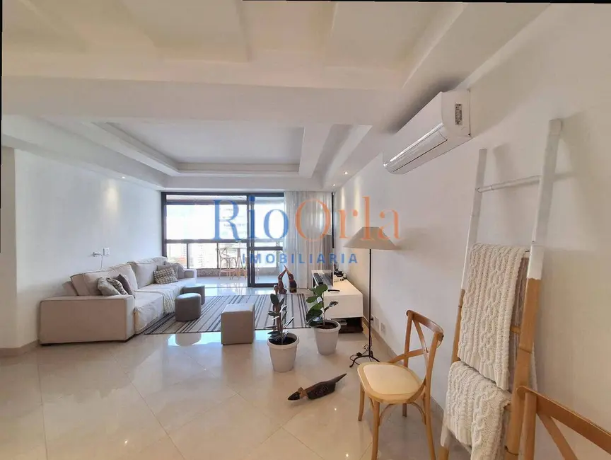Apartamento com 3 quartos à venda, 148m2 em Barra da Tijuca, Rio De Janeiro - RJ - imagem 9 Foto 9 de Apartamento com 3 quartos à venda, 148m2 em Barra da Tijuca, Rio De Janeiro - RJ