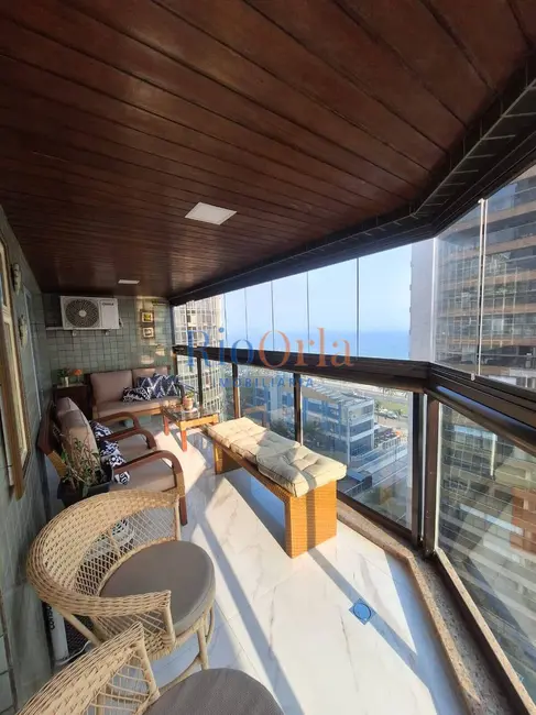 Apartamento com 4 quartos à venda, 145m2 em Barra da Tijuca, Rio De Janeiro - RJ - imagem 2 Foto 2 de Apartamento com 4 quartos à venda, 145m2 em Barra da Tijuca, Rio De Janeiro - RJ