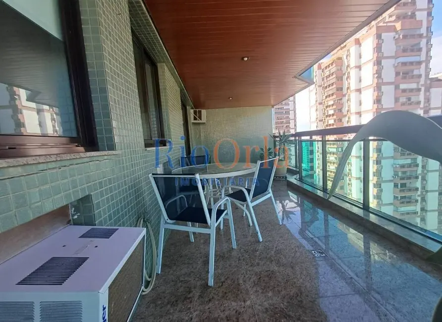 Apartamento com 4 quartos à venda, 161m2 em Barra da Tijuca, Rio De Janeiro - RJ - imagem 5 Foto 5 de Apartamento com 4 quartos à venda, 161m2 em Barra da Tijuca, Rio De Janeiro - RJ