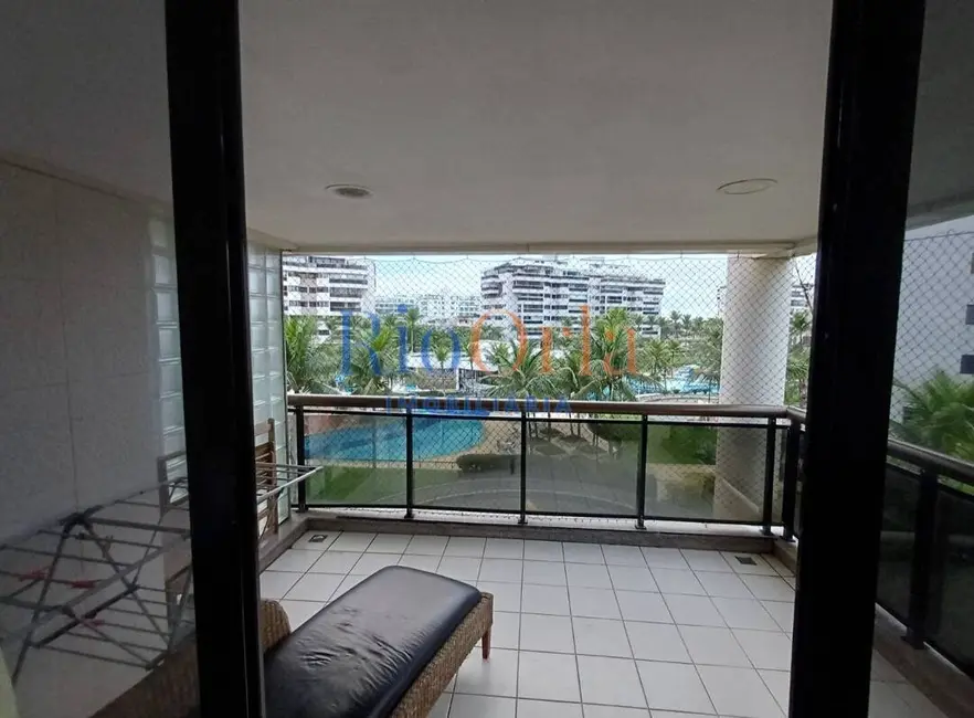 Apartamento com 3 quartos à venda, 126m2 em Barra da Tijuca, Rio De Janeiro - RJ - imagem 1 Foto 1 de Apartamento com 3 quartos à venda, 126m2 em Barra da Tijuca, Rio De Janeiro - RJ