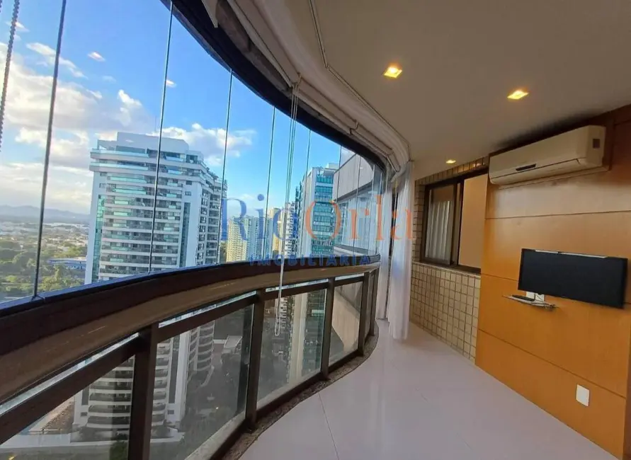 Apartamento com 3 quartos à venda, 121m2 em Barra da Tijuca, Rio De Janeiro - RJ - imagem 2 Foto 2 de Apartamento com 3 quartos à venda, 121m2 em Barra da Tijuca, Rio De Janeiro - RJ
