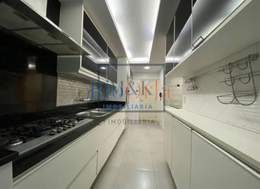Apartamento com 4 quartos à venda, 161m2 em Barra da Tijuca, Rio De Janeiro - RJ - imagem 7 Foto 7 de Apartamento com 4 quartos à venda, 161m2 em Barra da Tijuca, Rio De Janeiro - RJ