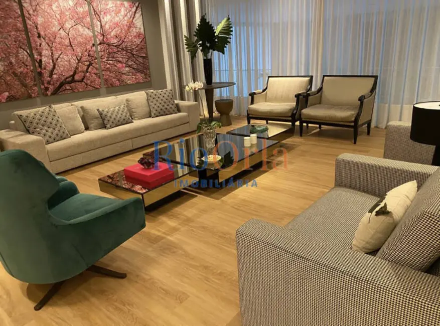 Casa com 4 quartos à venda, 1000m2 em Barra da Tijuca, Rio De Janeiro - RJ - imagem 5 Foto 5 de Casa com 4 quartos à venda, 1000m2 em Barra da Tijuca, Rio De Janeiro - RJ