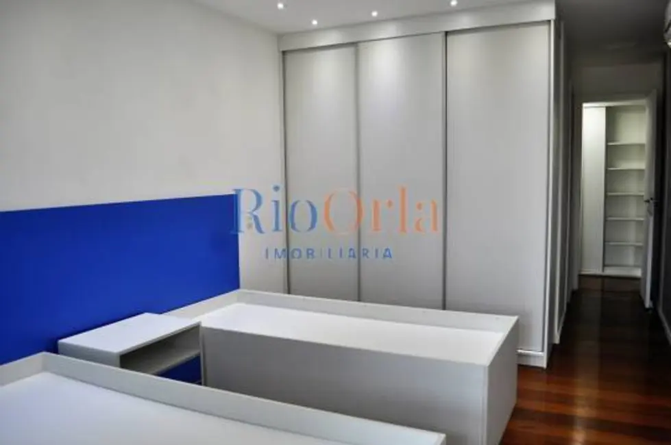 Apartamento com 4 quartos à venda, 215m2 em Barra da Tijuca, Rio De Janeiro - RJ - imagem 8 Foto 8 de Apartamento com 4 quartos à venda, 215m2 em Barra da Tijuca, Rio De Janeiro - RJ